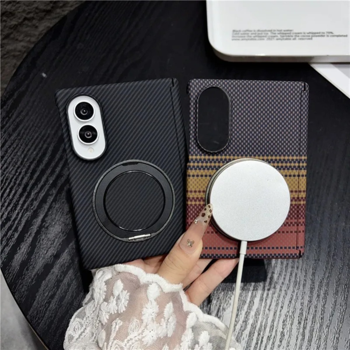 Support 360° en cuir et fibre  - Phone Accessories Holder avis et prix