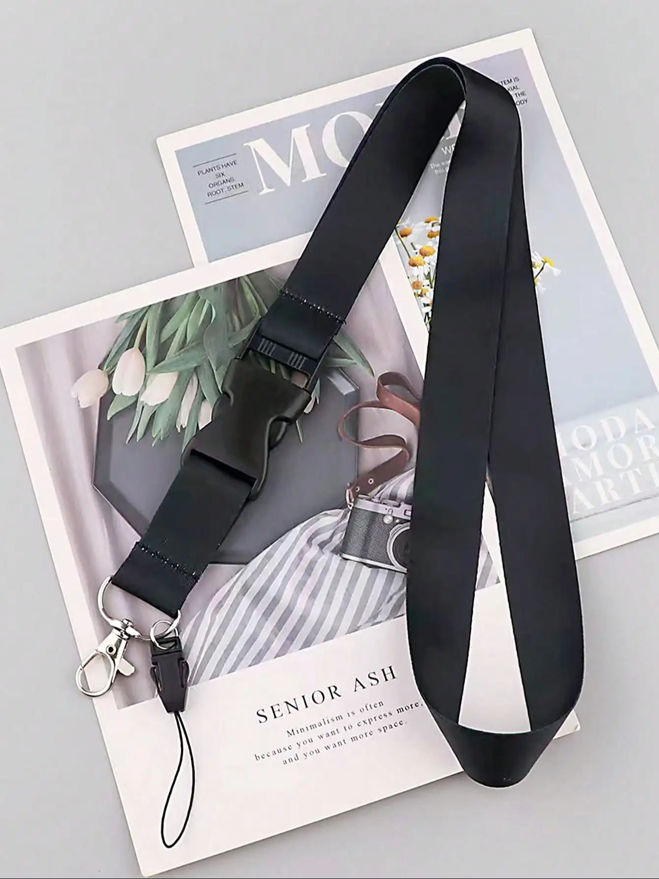 Lanière de téléphone portable  - Neck Hanging Phone Holder avis et prix